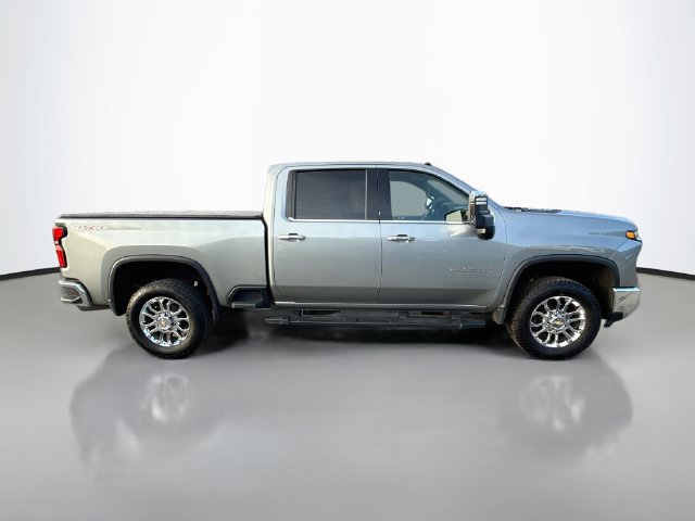 Used 2024 Chevrolet Silverado 3500 LTZ w/ LTZ Premium Package AWD/4WD image 8