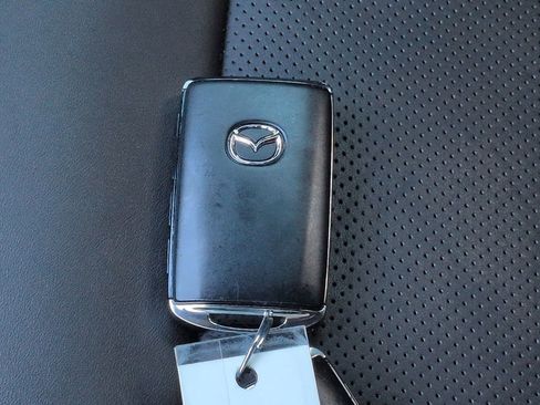 Used 2023 MAZDA CX-5 Signature image 28