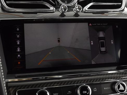 Used 2021 Bentley Bentayga Speed image 31
