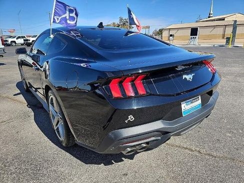 Used 2024 Ford Mustang Premium image 5