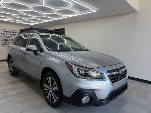Used 2018 Subaru Outback 2.5i Limited AWD/4WD image 11