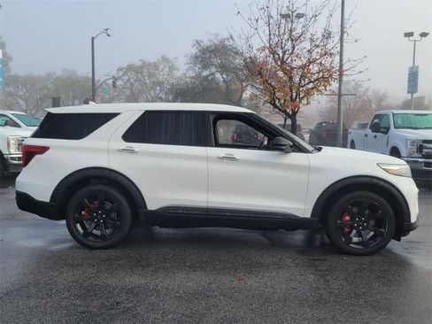 Used 2022 Ford Explorer ST w/ Equipment Group 401A image 7
