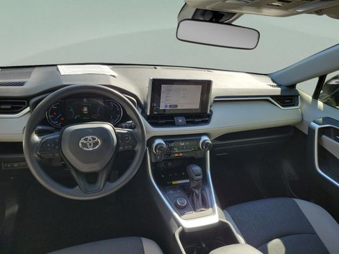 Certified 2025 Toyota RAV4 XLE AWD/4WD image 13