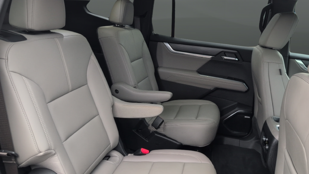 Certified 2026 GMC Acadia Elevation w/ Elevation Premium Package AWD/4WD image 27