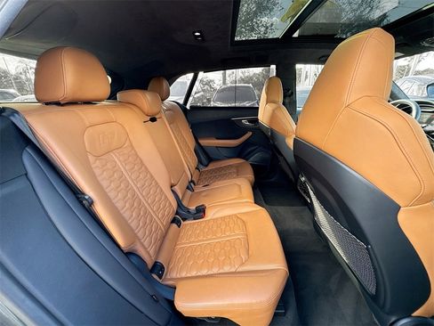 Used 2022 Audi RS Q8 image 30