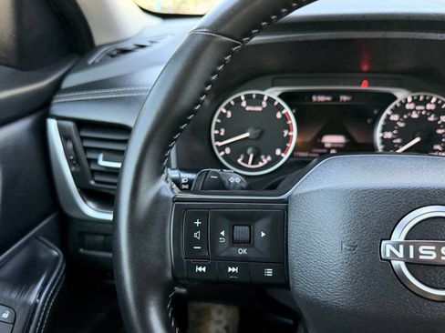 Used 2026 Nissan Rogue SV FWD image 34