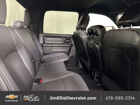 Used 2024 RAM 2500 Tradesman w/ Chrome Appearance Group image 26