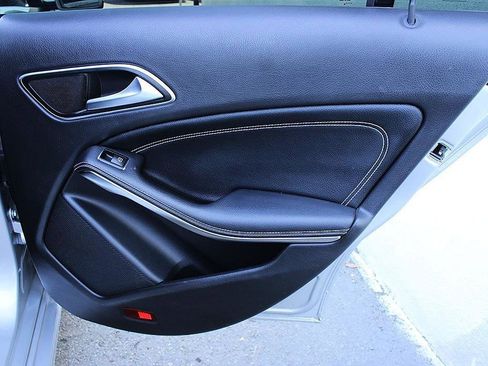 Used 2018 Mercedes-Benz CLA 250 image 22