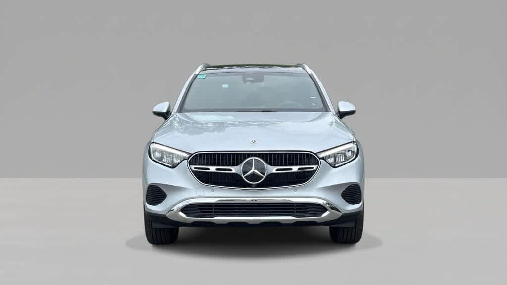 Used 2026 Mercedes-Benz GLC 300 4MATIC image 3