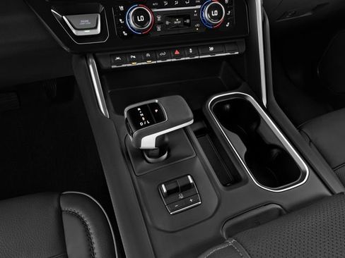 Used 2024 GMC Sierra 1500 Denali Ultimate AWD/4WD image 9