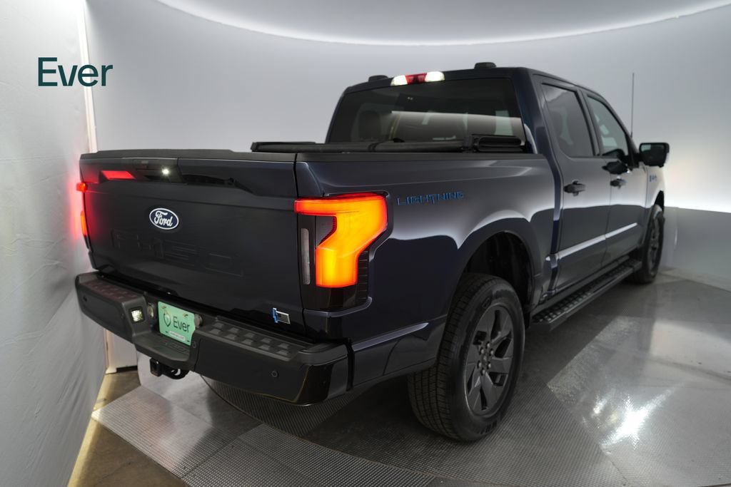 Used 2024 Ford F150 Lightning XLT AWD/4WD image 3