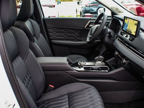 New 2026 Mitsubishi Outlander SEL image 44