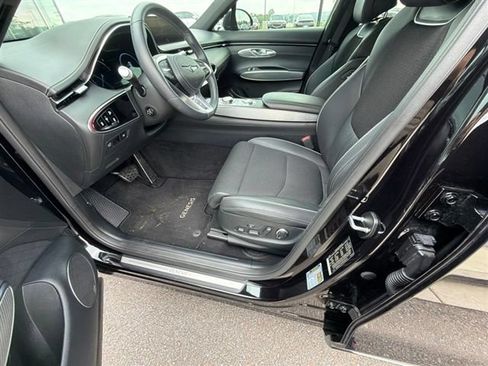 Used 2024 Genesis GV70 2.5T w/ Sport Prestige Package AWD/4WD image 7