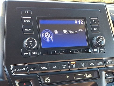 Used 2019 Honda Odyssey LX image 16