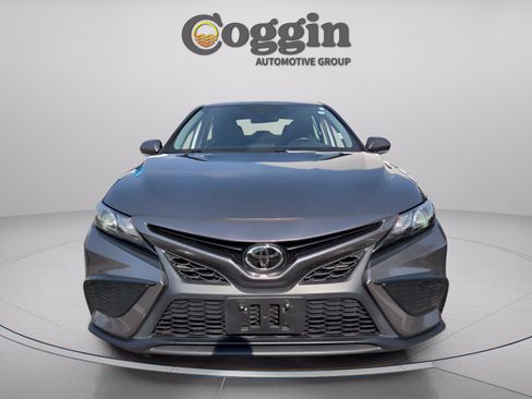 Used 2024 Toyota Camry SE FWD image 8