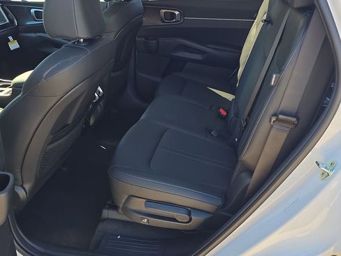 New 2026 Kia Sorento S w/ S Panoramic Sunroof Package image 18