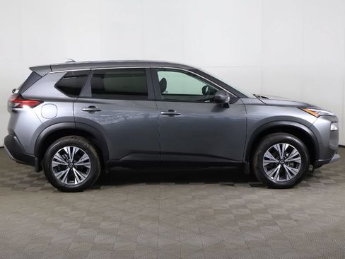 Used 2023 Nissan Rogue SV AWD/4WD image 16
