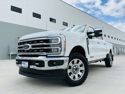 Used 2023 Ford F250 Lariat w/ Lariat Ultimate Package image 1