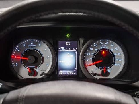 Certified 2020 Toyota Sienna SE image 25