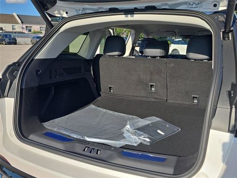 New 2026 Lincoln Nautilus Premier image 25