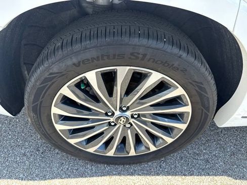 Used 2025 Hyundai Palisade Calligraphy FWD image 14