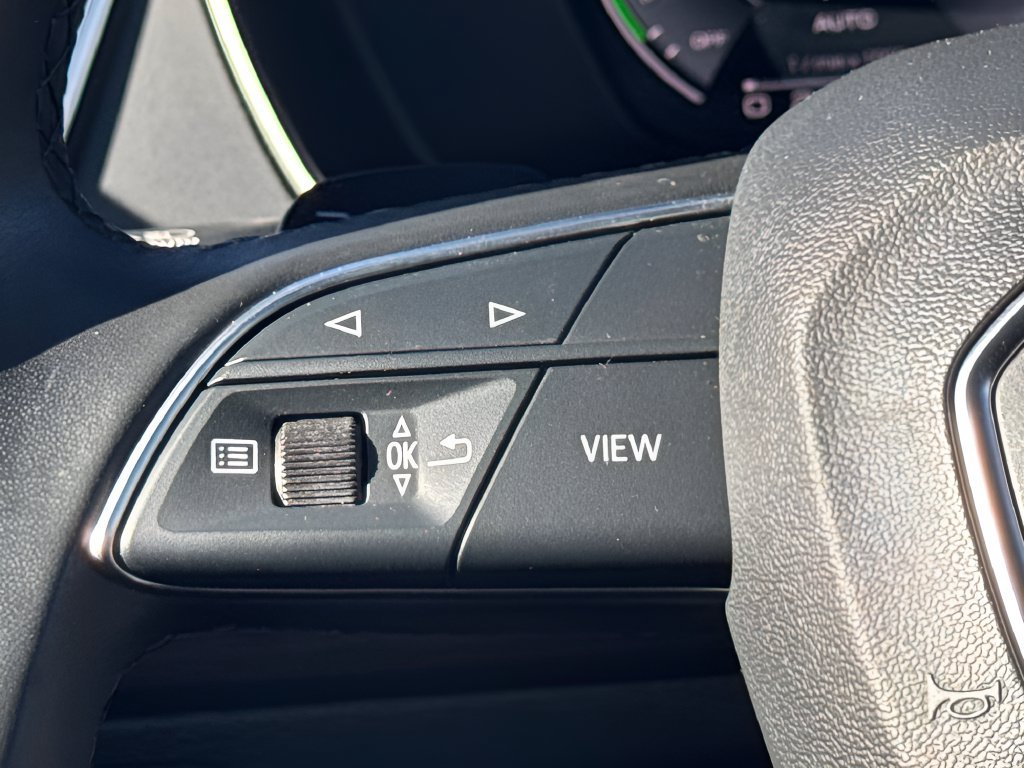 Used 2022 Audi Q5 e Premium Plus AWD/4WD image 16