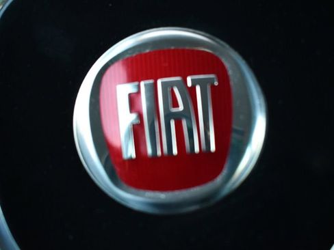 Used 2014 FIAT 500L Trekking w/ Popular Equipment Group image 36