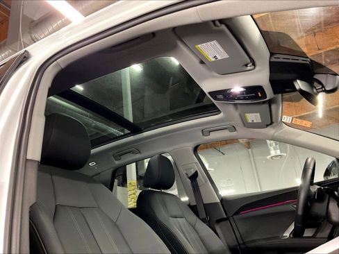 Certified 2025 Audi Q5 Premium w/ Convenience Package image 22