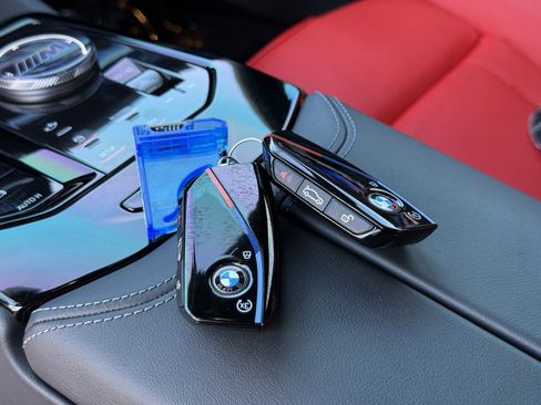 Used 2026 BMW M5 w/ Carbon Package image 26