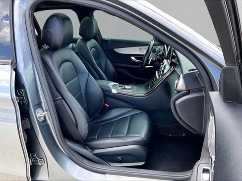 Used 2019 Mercedes-Benz C 300 Sedan image 9