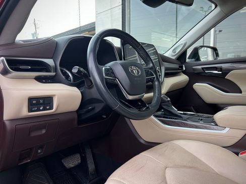 Used 2020 Toyota Highlander Limited image 63