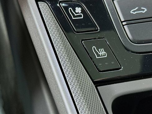 Certified 2021 Porsche 911 Carrera image 23