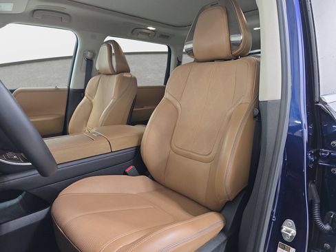 Certified 2025 INFINITI QX80 Sensory AWD/4WD image 12