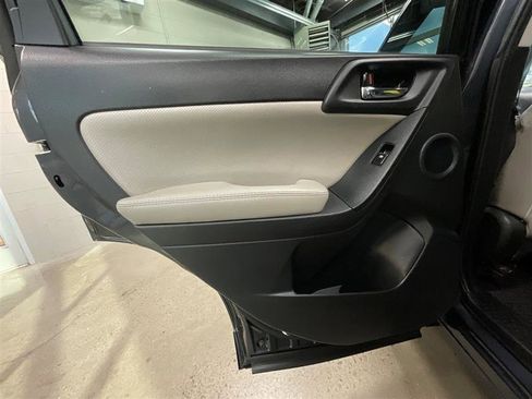 Used 2018 Subaru Forester 2.5i Limited image 18