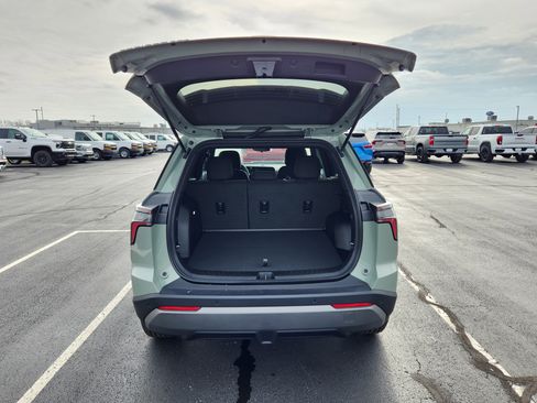 New 2026 Chevrolet Equinox LT image 7