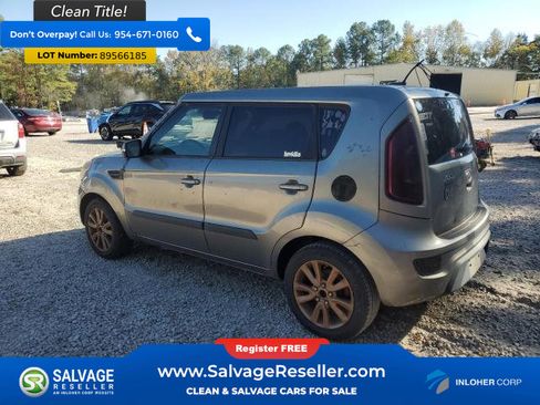 Used 2012 Kia Soul + image 3