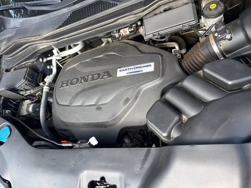 Used 2019 Honda Pilot Touring image 35