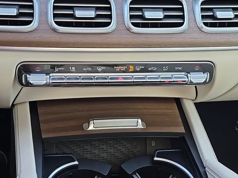 New 2026 Mercedes-Benz GLS 450 4MATIC image 20