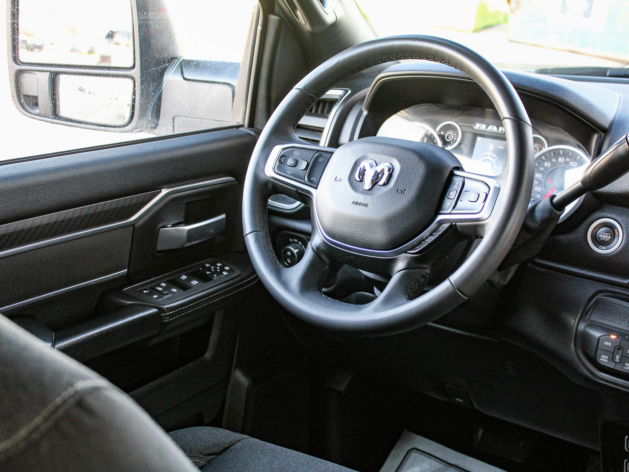 Used 2025 RAM 2500 Big Horn AWD/4WD image 39