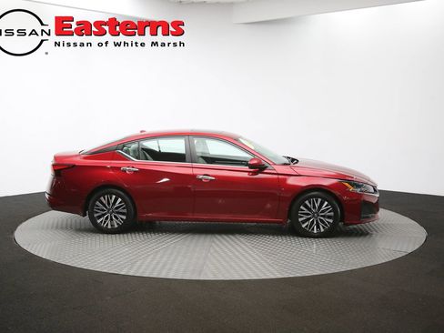 Used 2023 Nissan Altima 2.5 SV w/ SV Premium Package FWD image 44