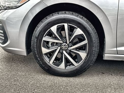 Used 2022 Volkswagen Jetta S image 12