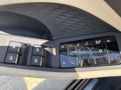 Used 2025 Audi A5 2.0T Premium Plus image 15