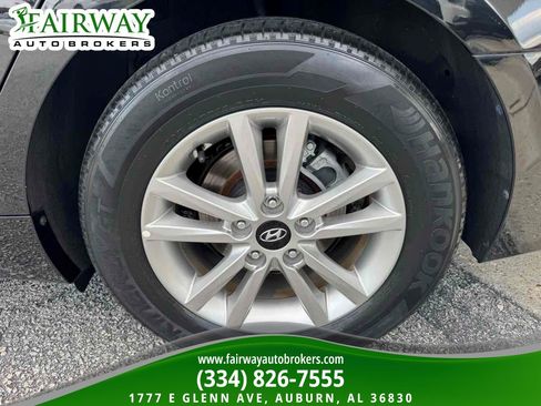 Used 2017 Hyundai Sonata SE FWD image 32