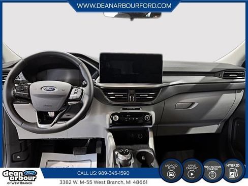 Certified 2025 Ford Escape SE w/ Class II Trailer Tow Package FWD image 11