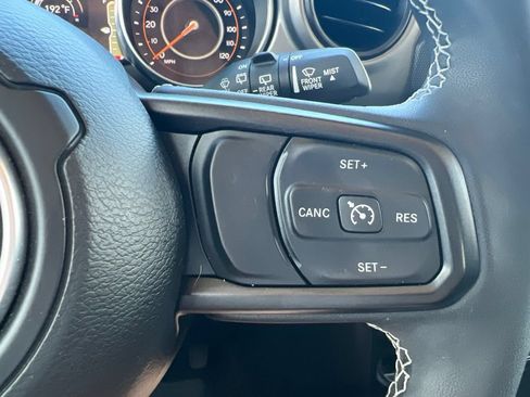 Used 2023 Jeep Wrangler Unlimited Sport AWD/4WD image 26