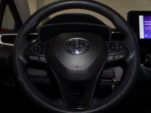 Certified 2025 Toyota Corolla LE image 19