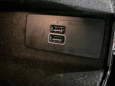 Used 2020 Volvo XC60 T6 Momentum image 33