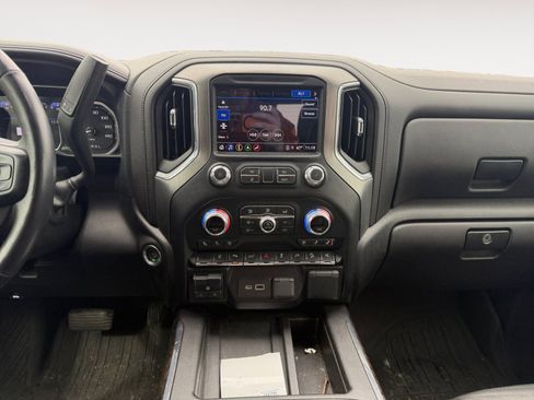 Used 2022 GMC Sierra 2500 Denali image 11