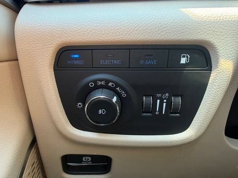 Certified 2023 Jeep Grand Cherokee 4WD 4xe image 29