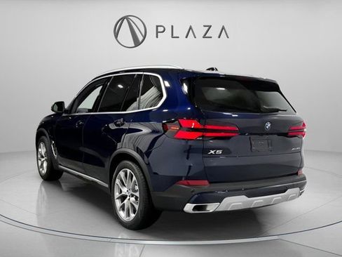 New 2026 BMW X5 xDrive50e image 4